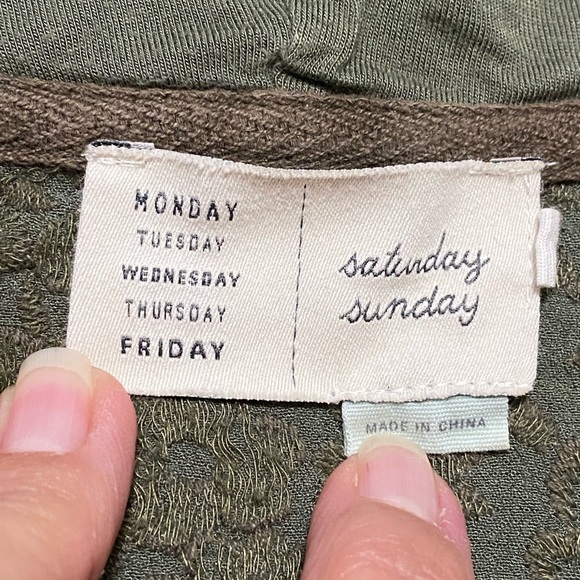Anthropologie Saturday Sunday Zip Up Embroidered Gray/Green Hoodie in Size Small - Picture 8 of 13